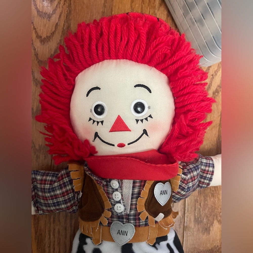 Vintage 2001 RAGGEDY ANN Cowgirl 17" Doll  w Embroidered Face